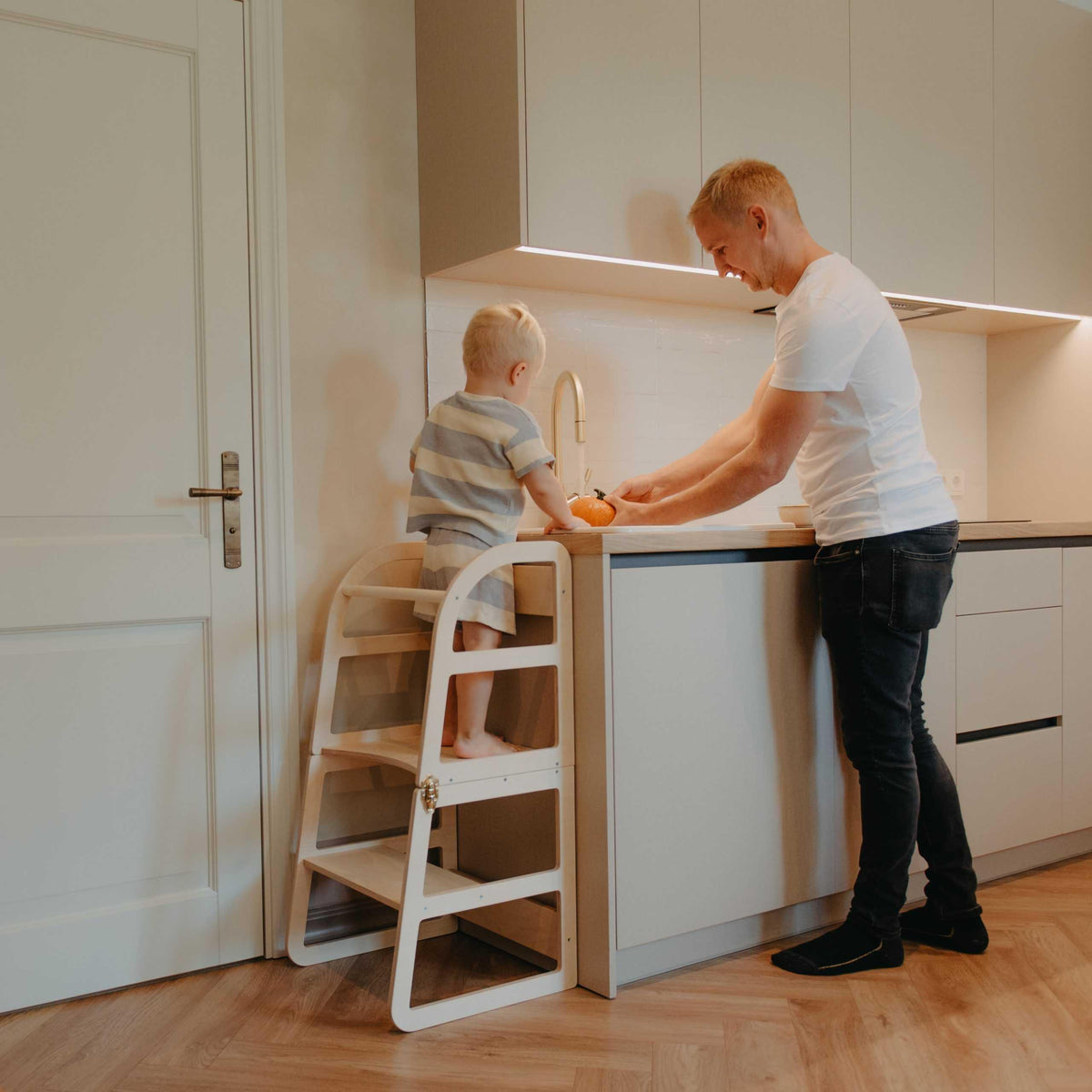 Lernturm im gemeinsamen Familienalltag