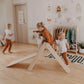 2-in-1 Kletterdreieck mit Rampe: Faltbarer Montessori Indoor Spielplatz